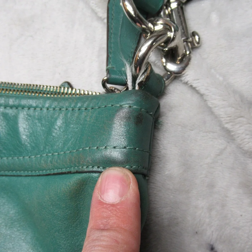 Coach Ashley Crossbody Bag Green Leather Detachable‎ Adjustable Strap Shoulder